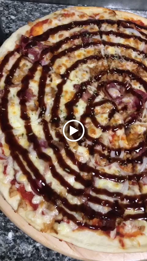 Al Medina Kebab, pizzeria y pollo asado — Videos