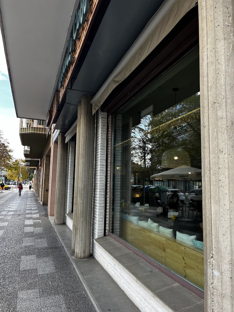 Essenze Coffee - Coffee Bread & Wines