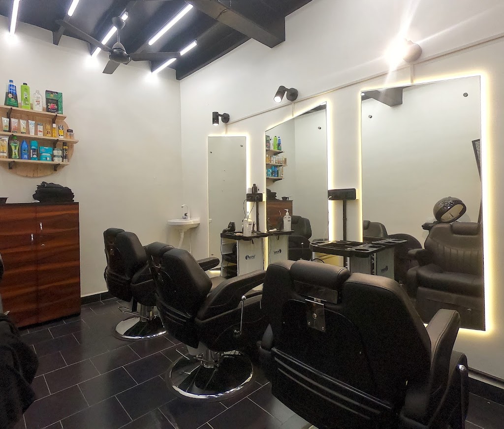 V4 Salon