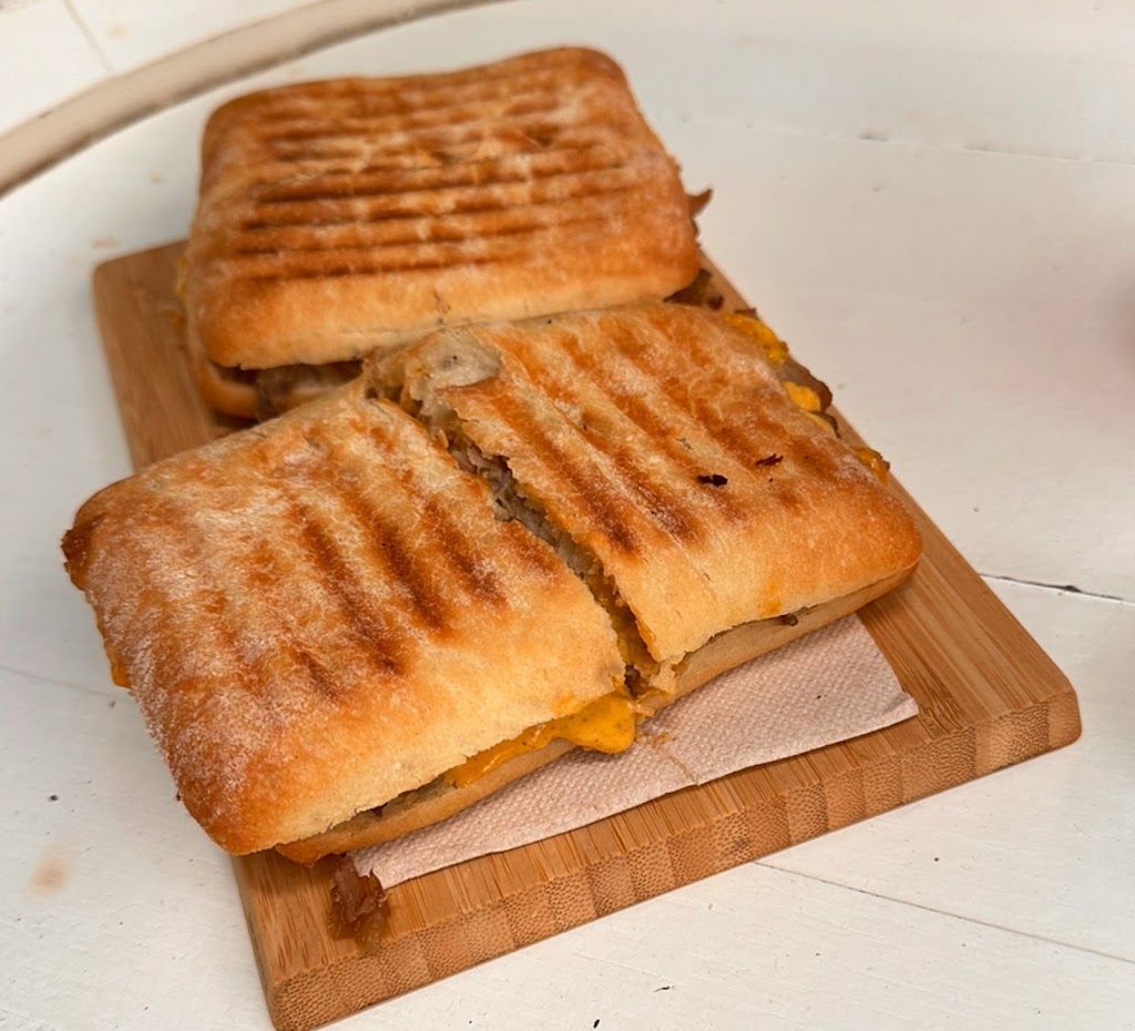 Bar La Clandestina — Panini