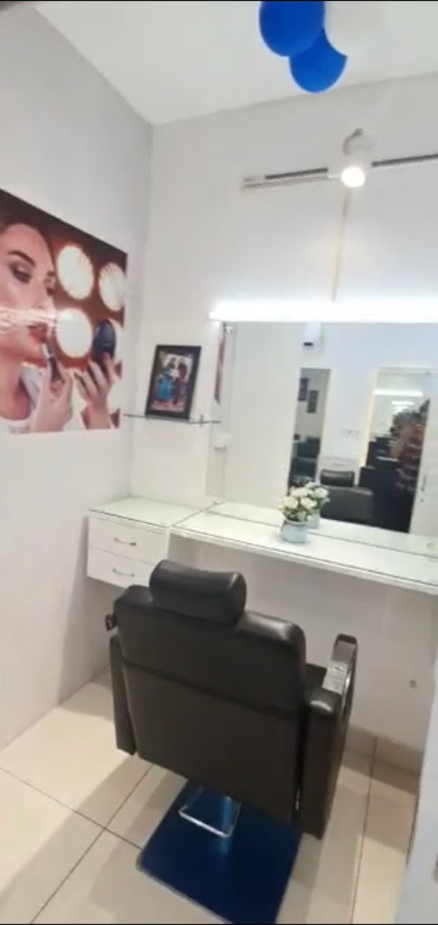 Radiant Salon
