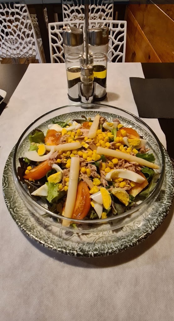 Restaurante LA PEPA — Comida y bebida
