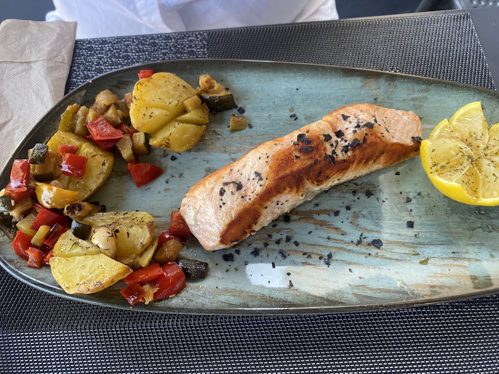 Besana Restaurante — Comida y bebida
