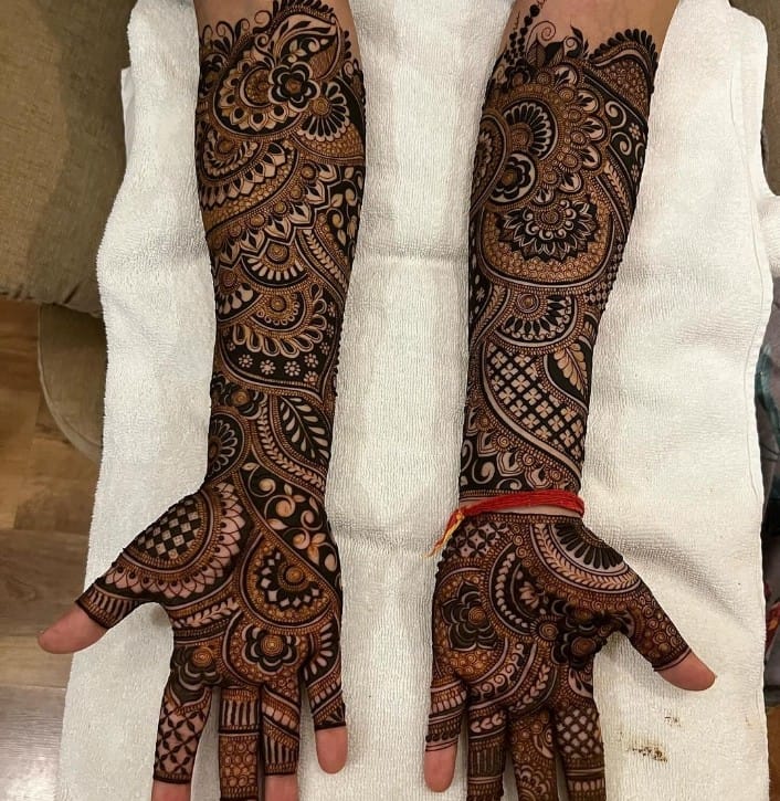 7Teen Studio Unisex Salon Academy Bridal Makeup Nail Extension Eye Lashes Beauty Salon In Kharar