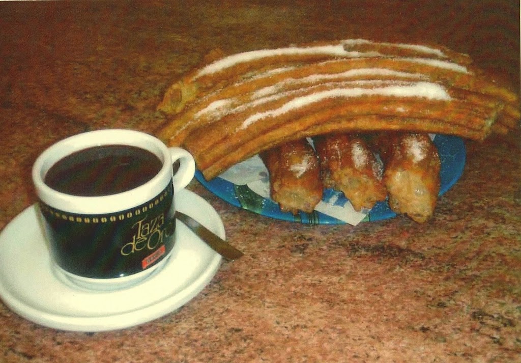 Churreria Cafeteria MariCarmen — Churro
