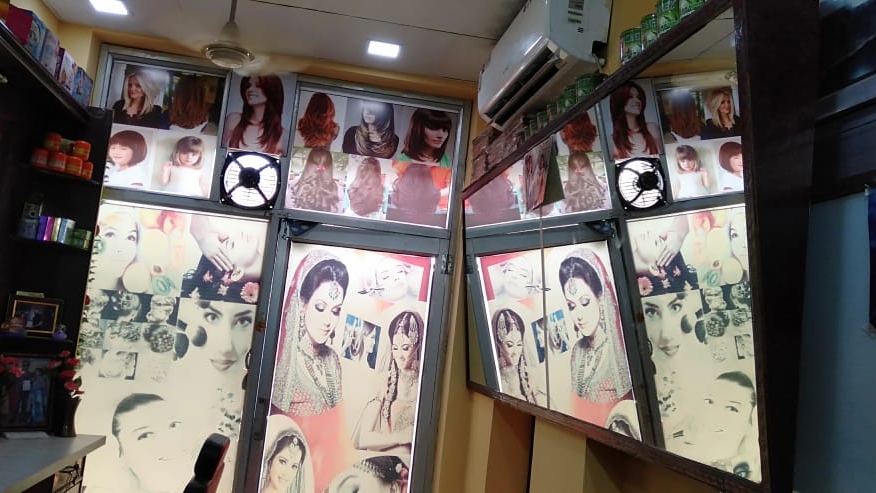 Divya Beauty Care Sikar