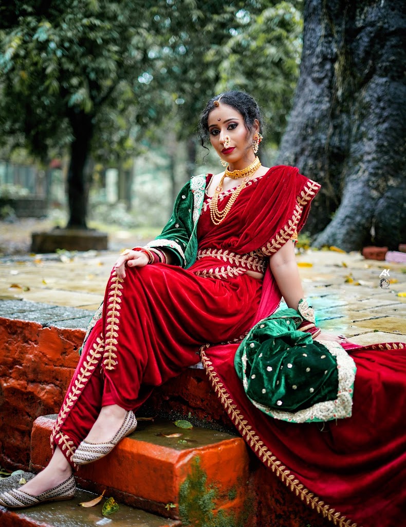 Glitter Gloss Makeup Studio