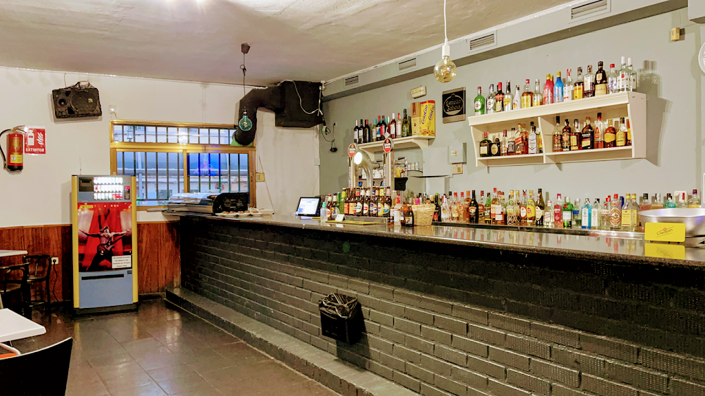 Chevere Bar Cafe — Ambiente