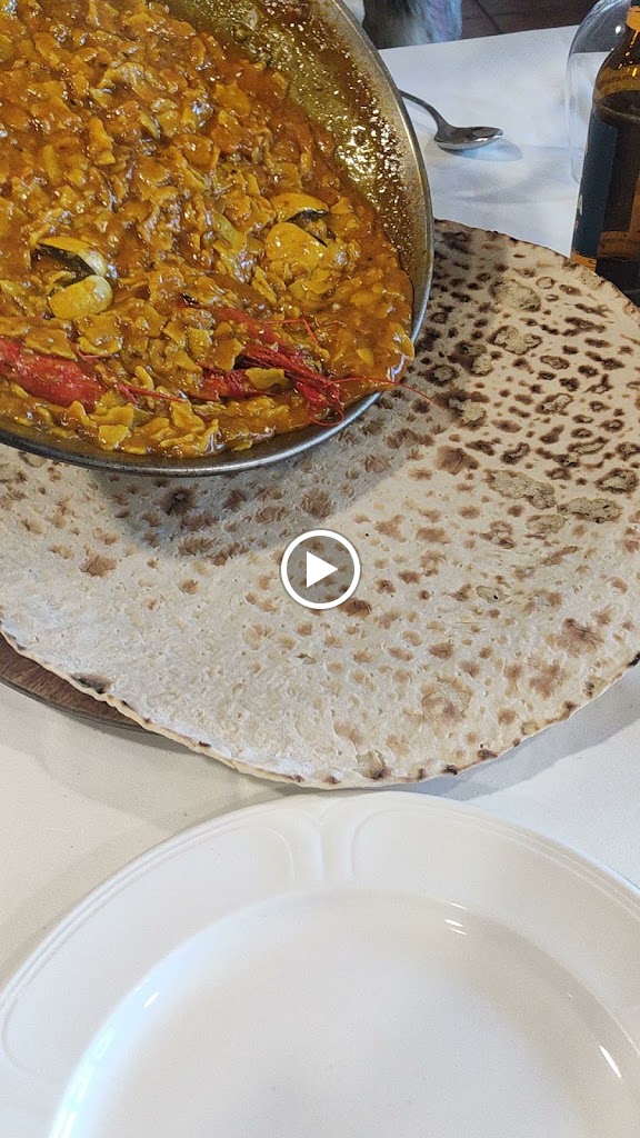Restaurante Cristal y Barro — Videos
