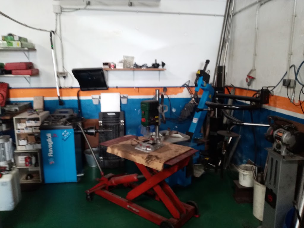 Talleres Hermanos Picazo / Talleres mecanicos en Alcantarilla — Interior