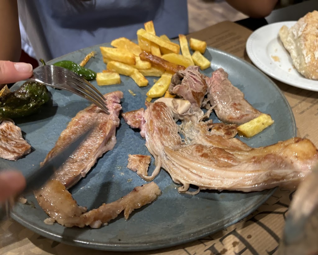 Restaurante El Mortero — Comida y bebida