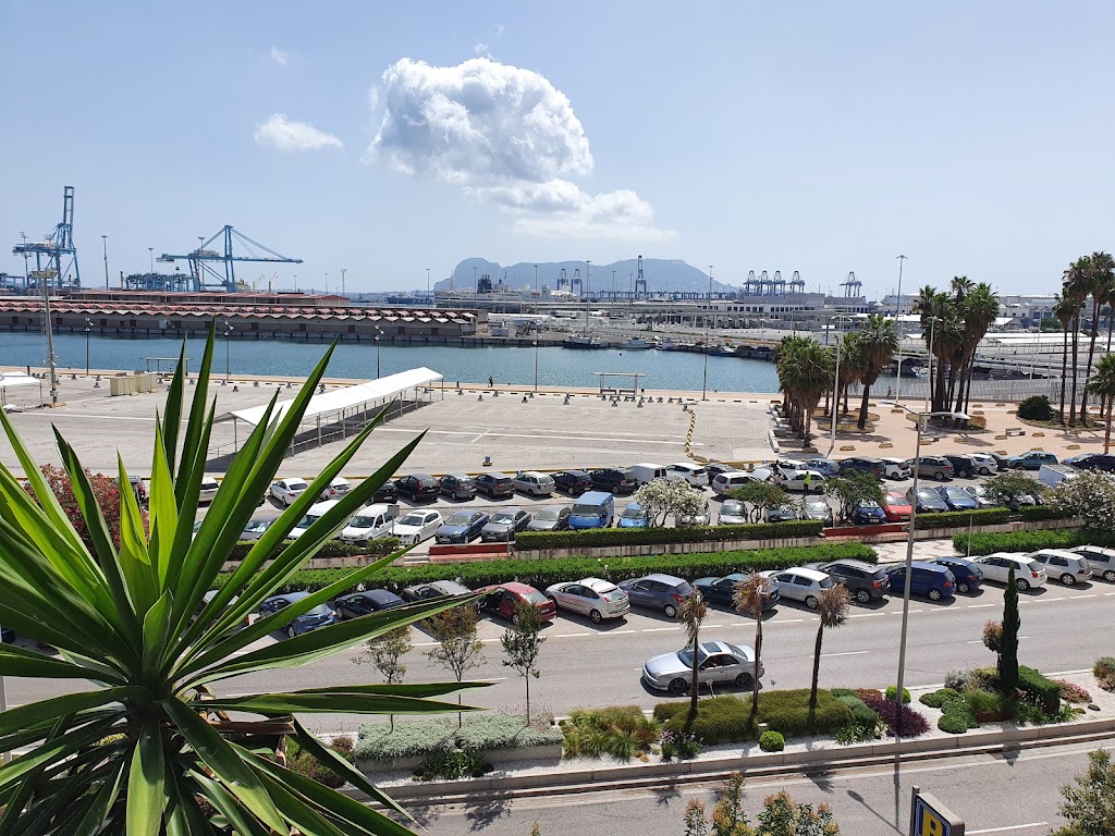 Entrada Parking Llano Amarillo