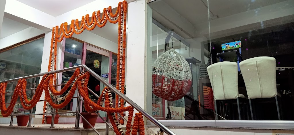 Hotel Manikchand Palace