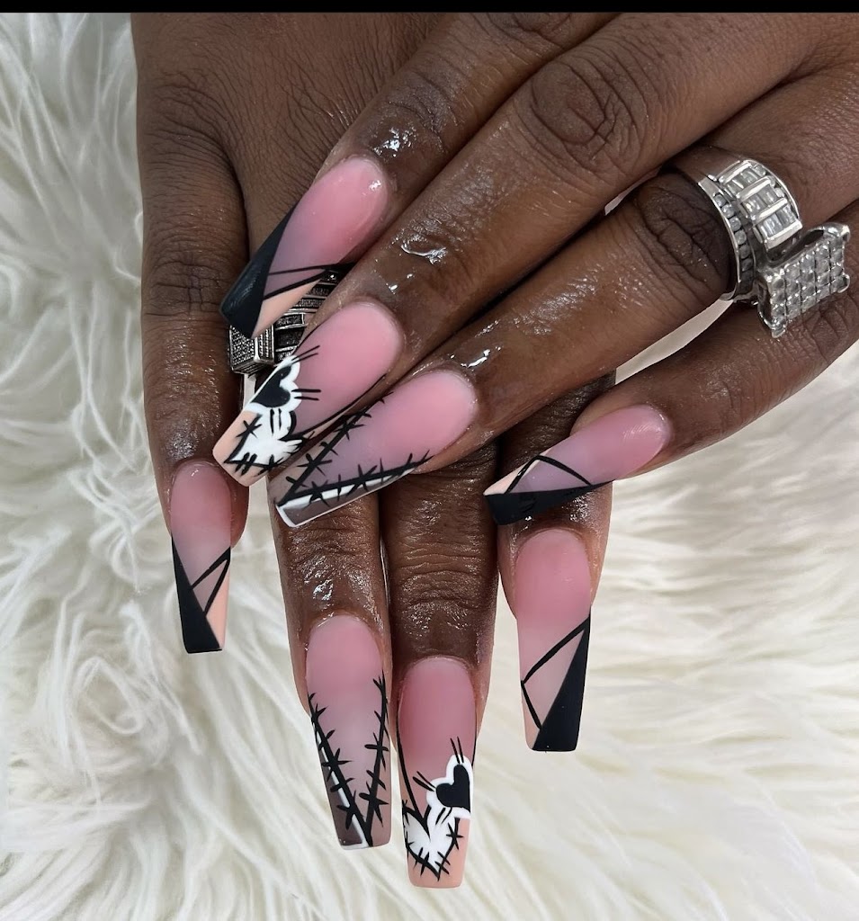 Diamond Nails Main Image