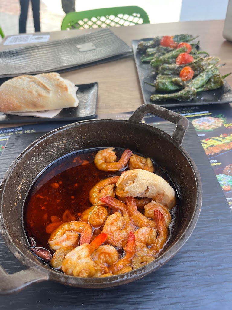 Kronox Cafe y kronox Plaza — Gambas al ajillo