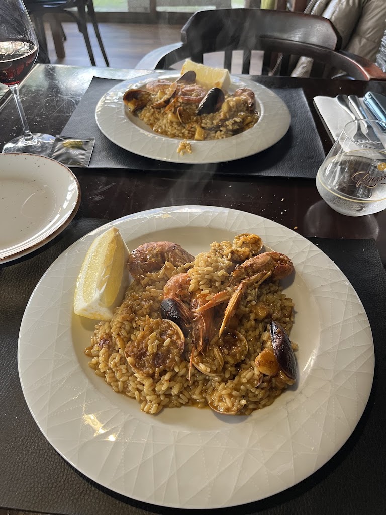 Restaurante en Salou La Taverna — Paella