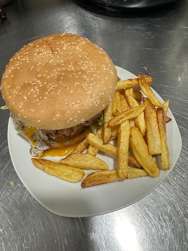 Bar cachito pan — Comida y bebida