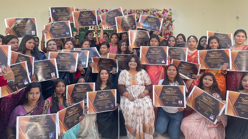 Dream World Beauty Parlour Academy