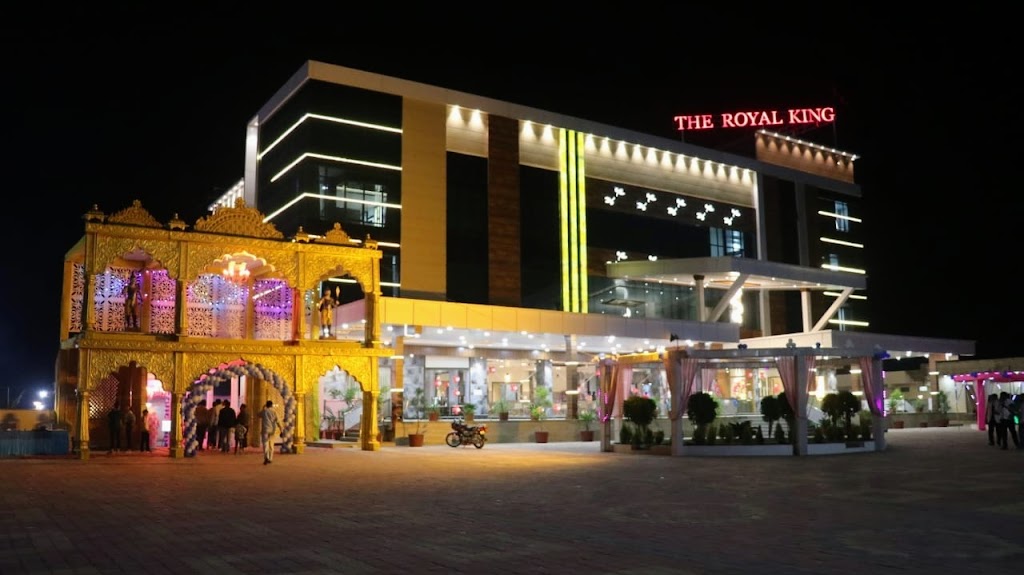 Hotel The Royal King Resort