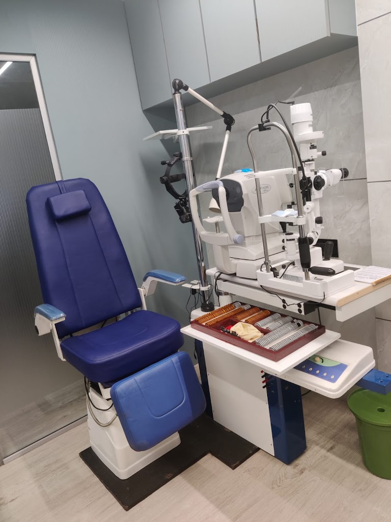 Dr Priti S Eye Care Clinic Ophthalmologist In Borivali Doctor For Cataract Squint Retinopathy Lasik Surgery Borivali