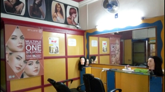 Women S World Ladies Beauty Parlour And Spa