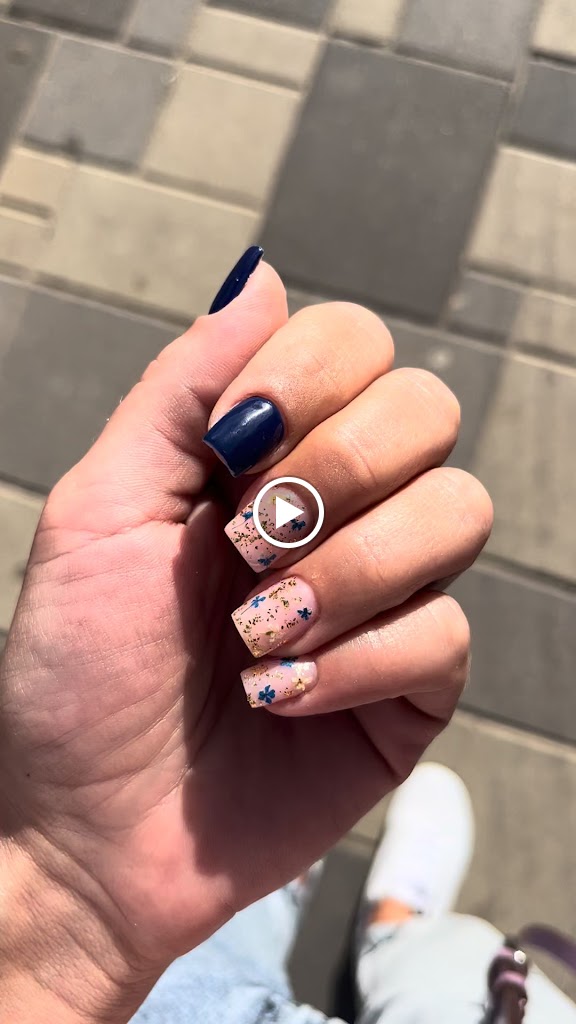 Centro de Estetica Glow Experience Benalmadena — Manicura