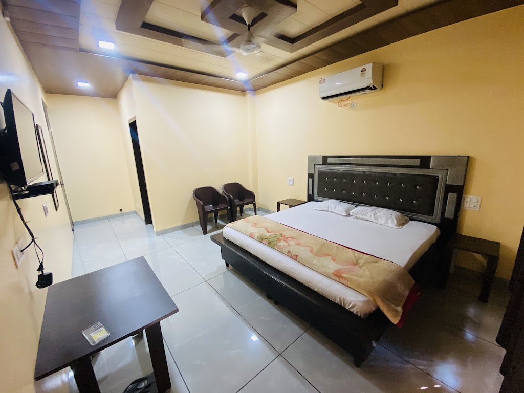 Hotel Sahib Plaza