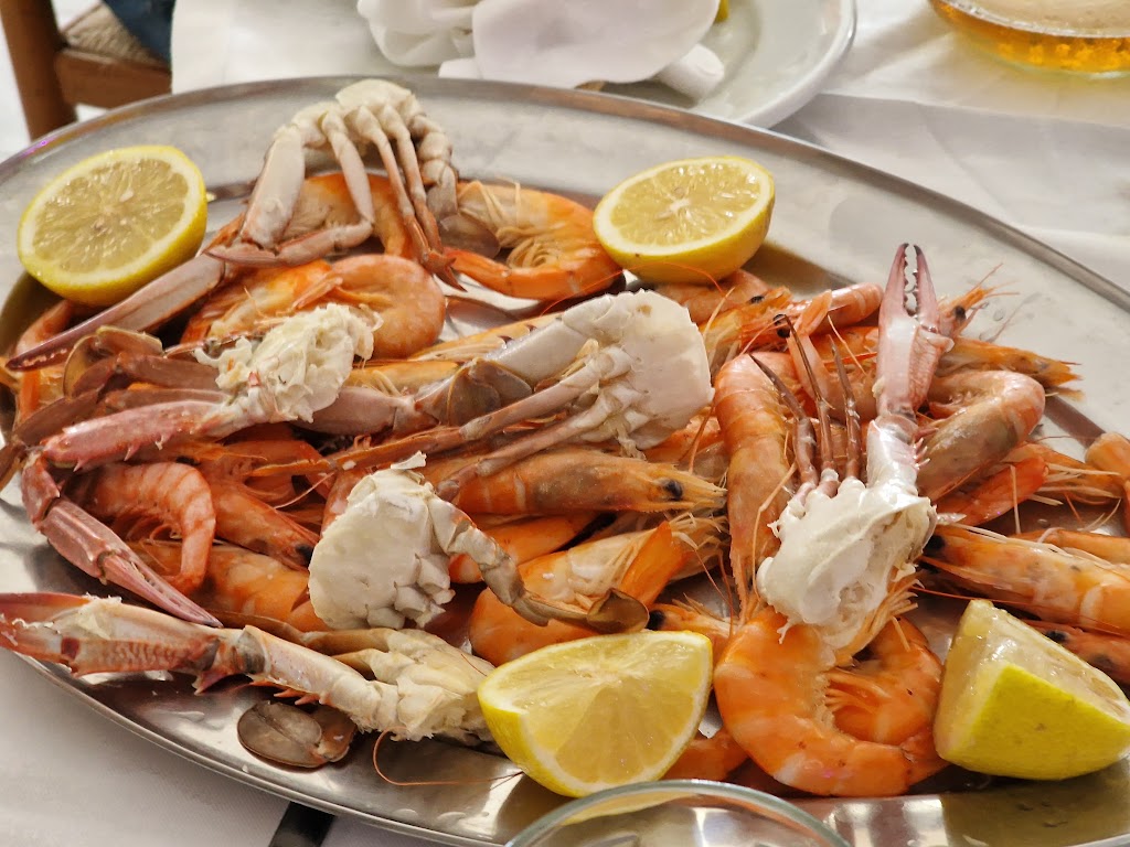 Restaurante la Nueva Parranda — Comida y bebida