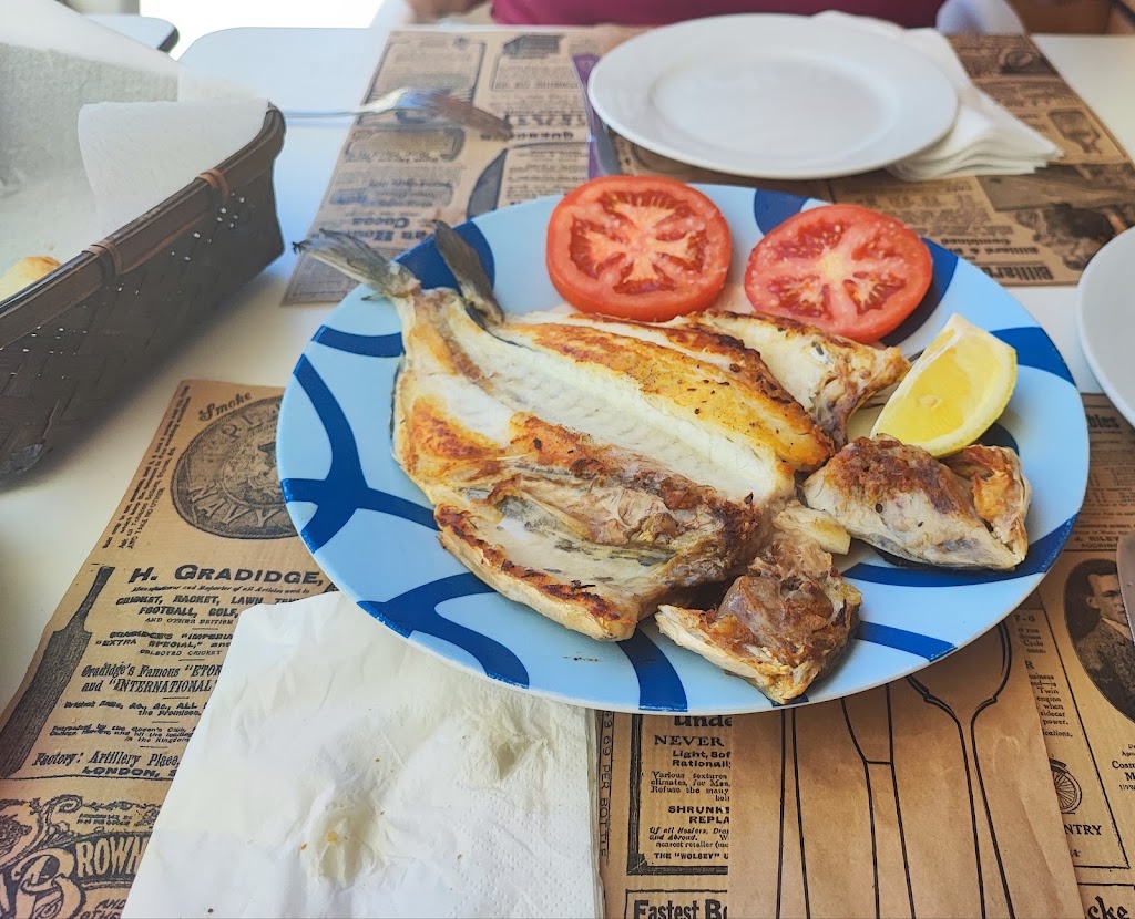 BAR CHURRERIA EMIGRANTE — Comida y bebida