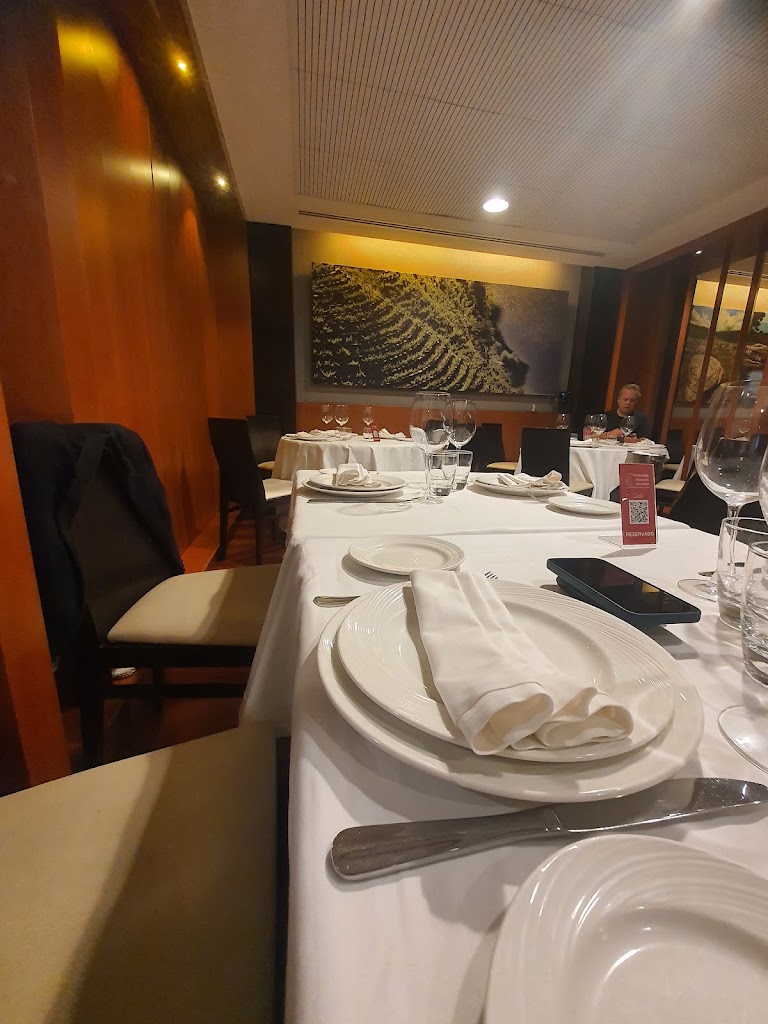 Restaurante Ribera del Rio Mino — Ambiente