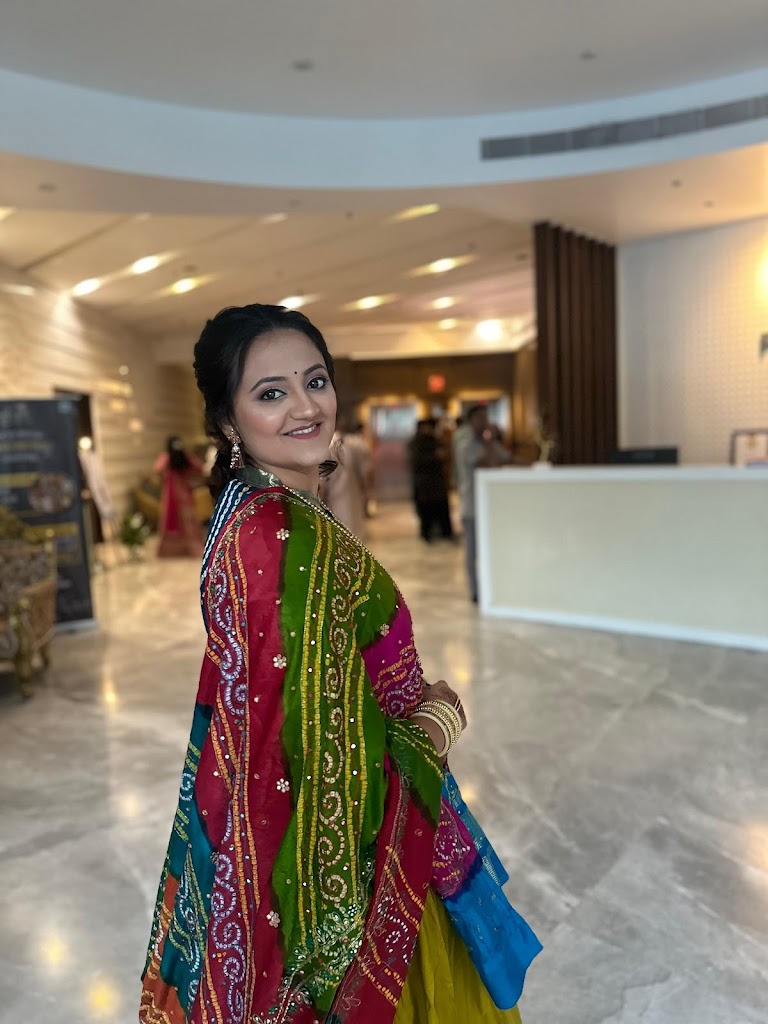 Vama S Beauty Salon Makeup Studio