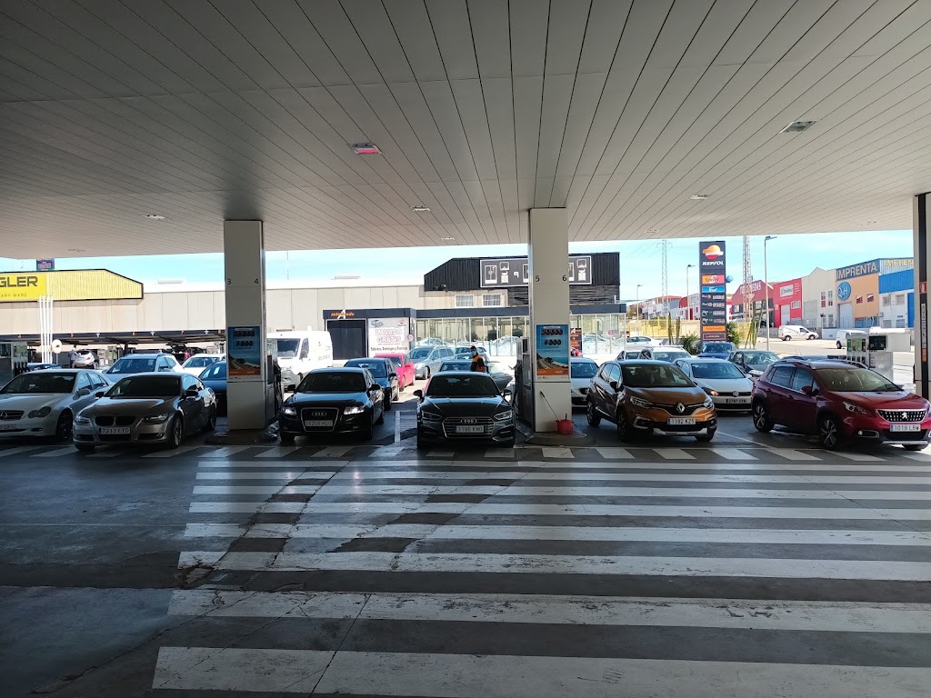 Estacion de Servicio Repsol — Estacion de servicio