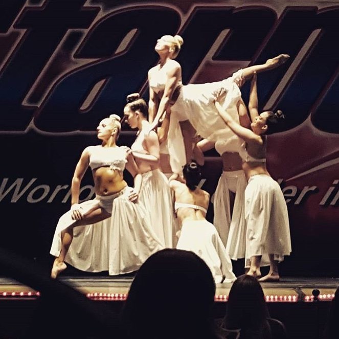  Studio X - A New Generation of Dance