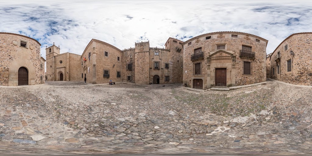 Palacio de los Golfines de Abajo (Fundacion Tatiana) — Street View y 360deg