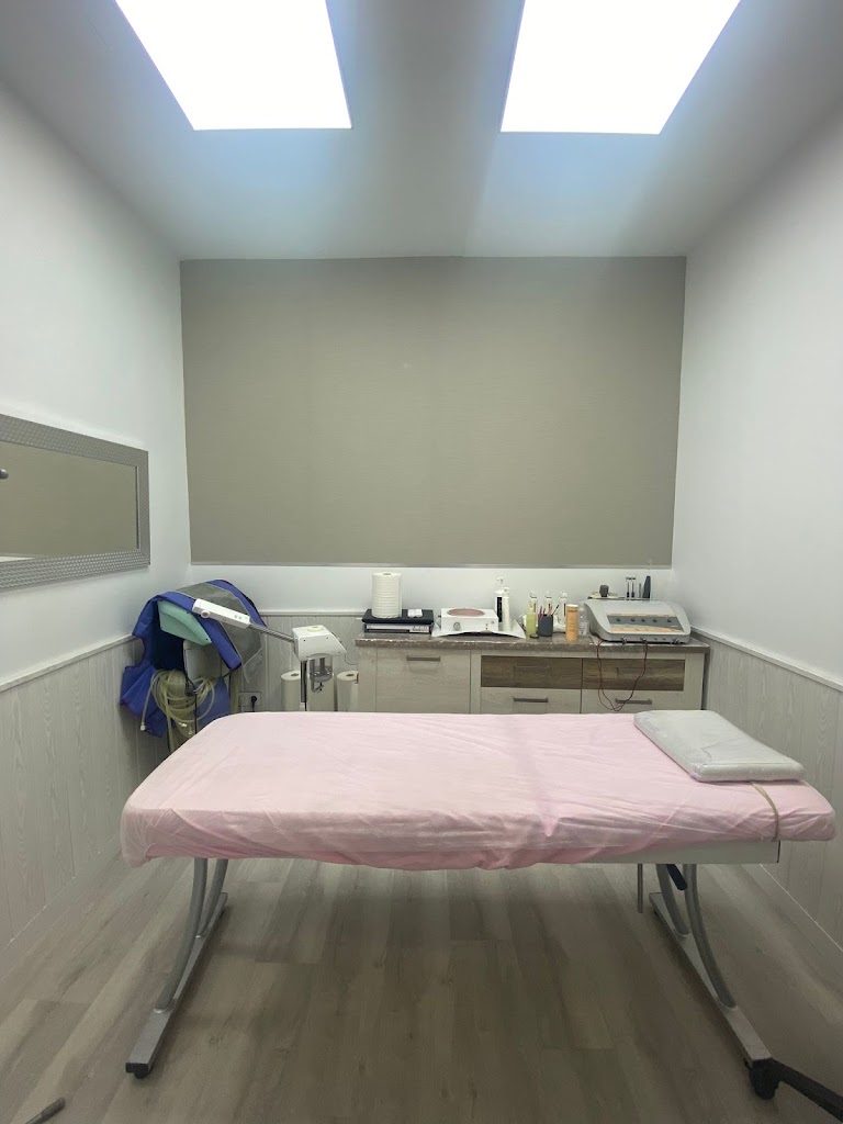 Centro De Estetica Laura Del Campo DCR — Del propietario