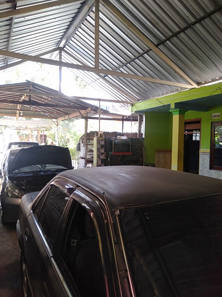Bengkel Mobil BAROKAH (Gg.Tomat utara njarakan)