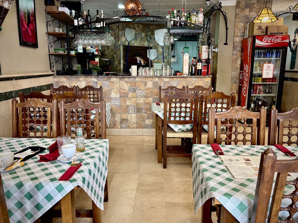RESTAURANTE PIZZERIA NONNO PEPPE — Ambiente
