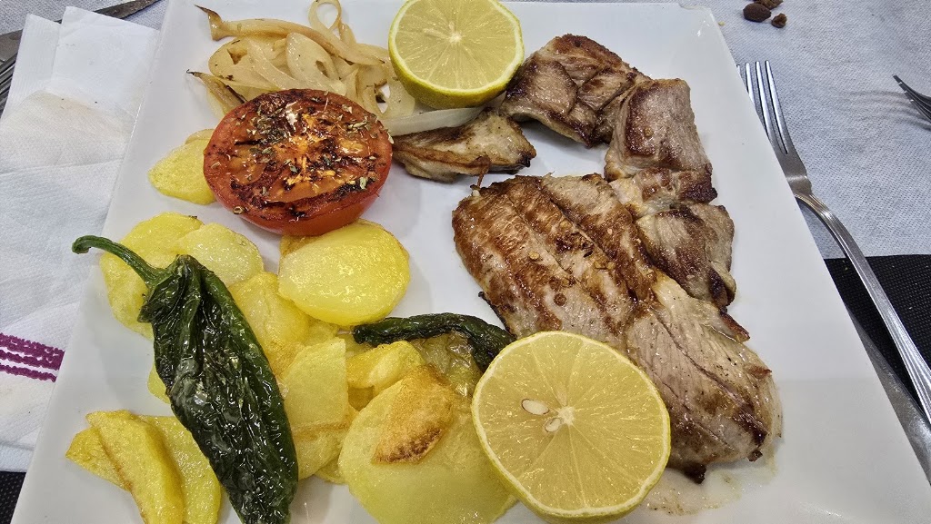 La Herradura — Comida y bebida