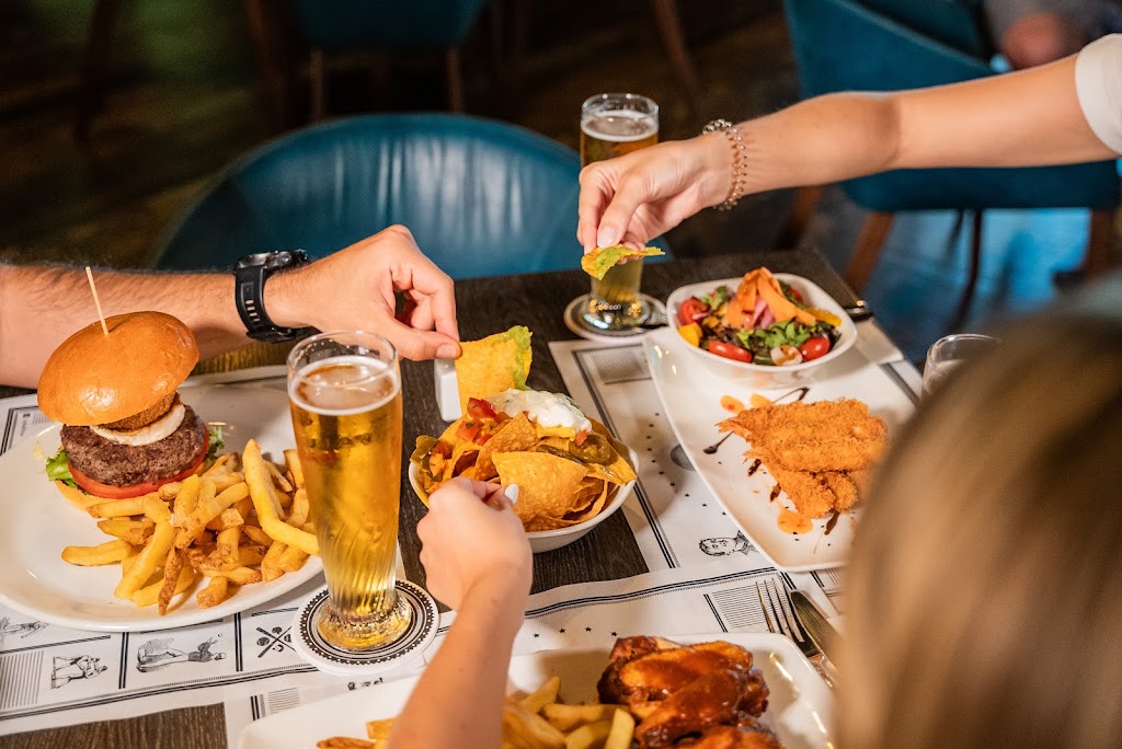 3rd Half — Comida y bebida
