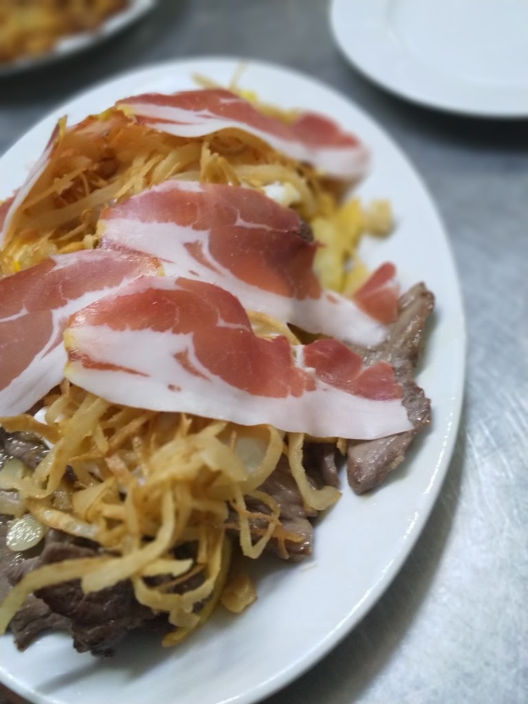 Bar La Marina de Jerez — Comida y bebida