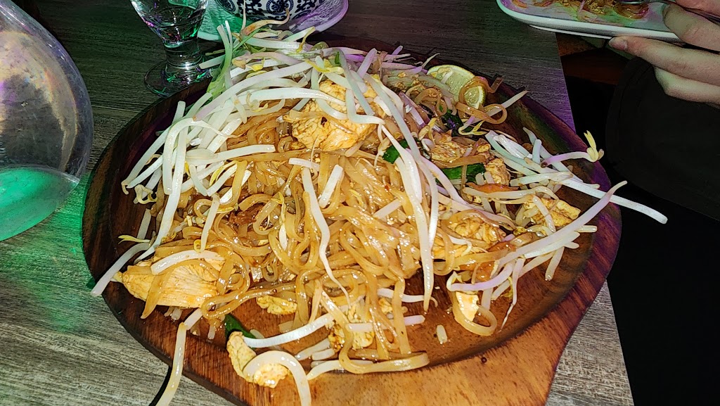 Pad thai