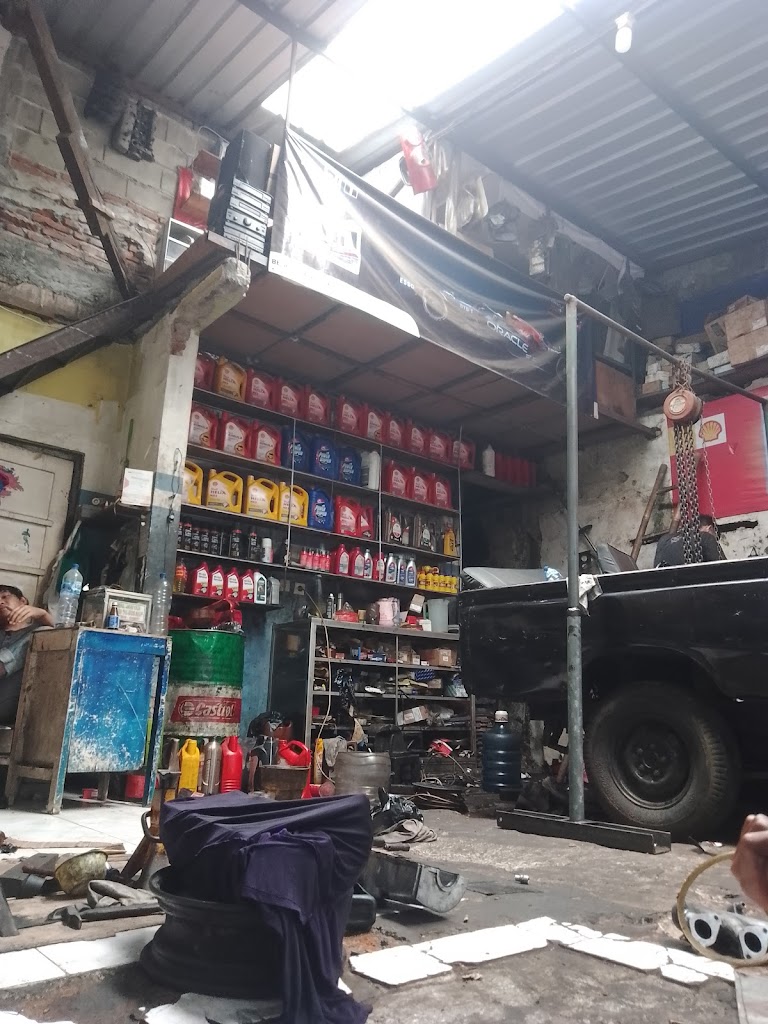 Bengkel Mobil Adi Jaya