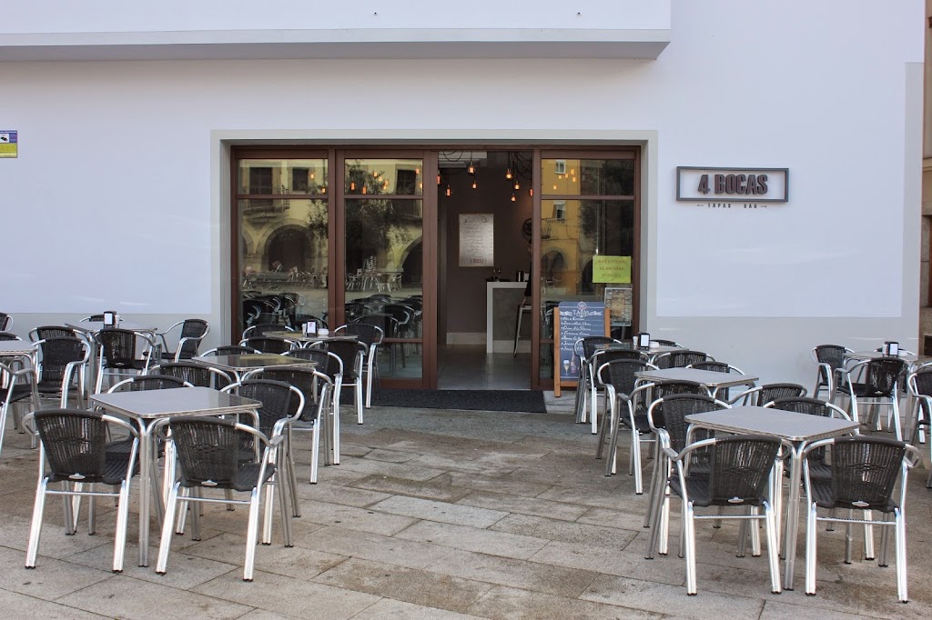 4 Bocas -Taperia-Bar