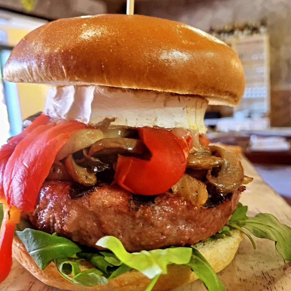 Restaurante La Divina Palafrugell — Comida y bebida