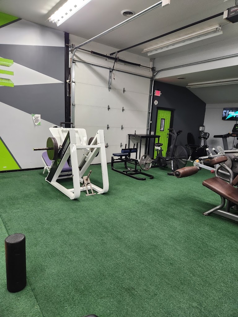  Edge Fitness and Training Headquarters