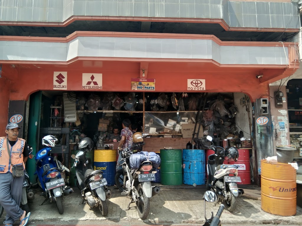 Rejeki Motor (Toko Sparepart Mobil dan Aki SOLITE)