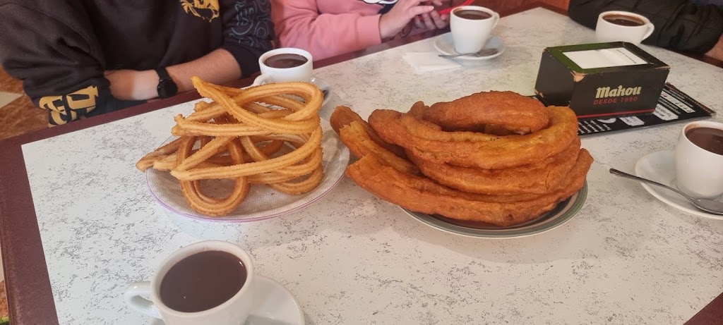 Bar restaurante La Fabrica — Churro