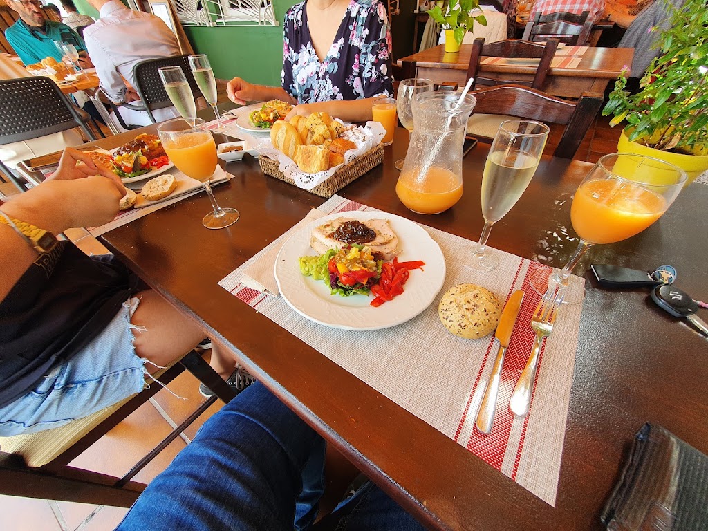 Tasca Sansofe — Comida y bebida