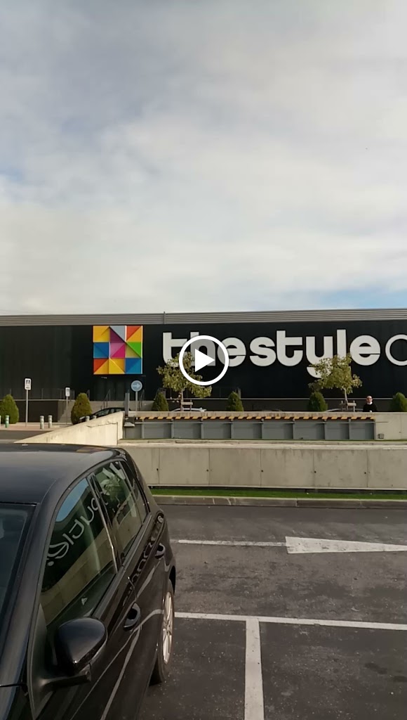 Parking Alegra Parque Comercial y de Ocio — Videos