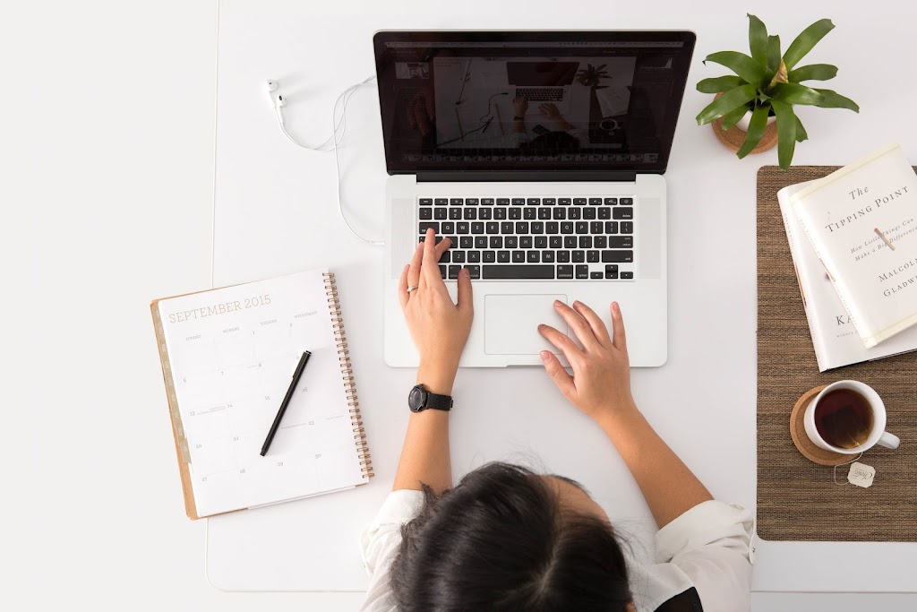 Verla Online Engagement Strategies